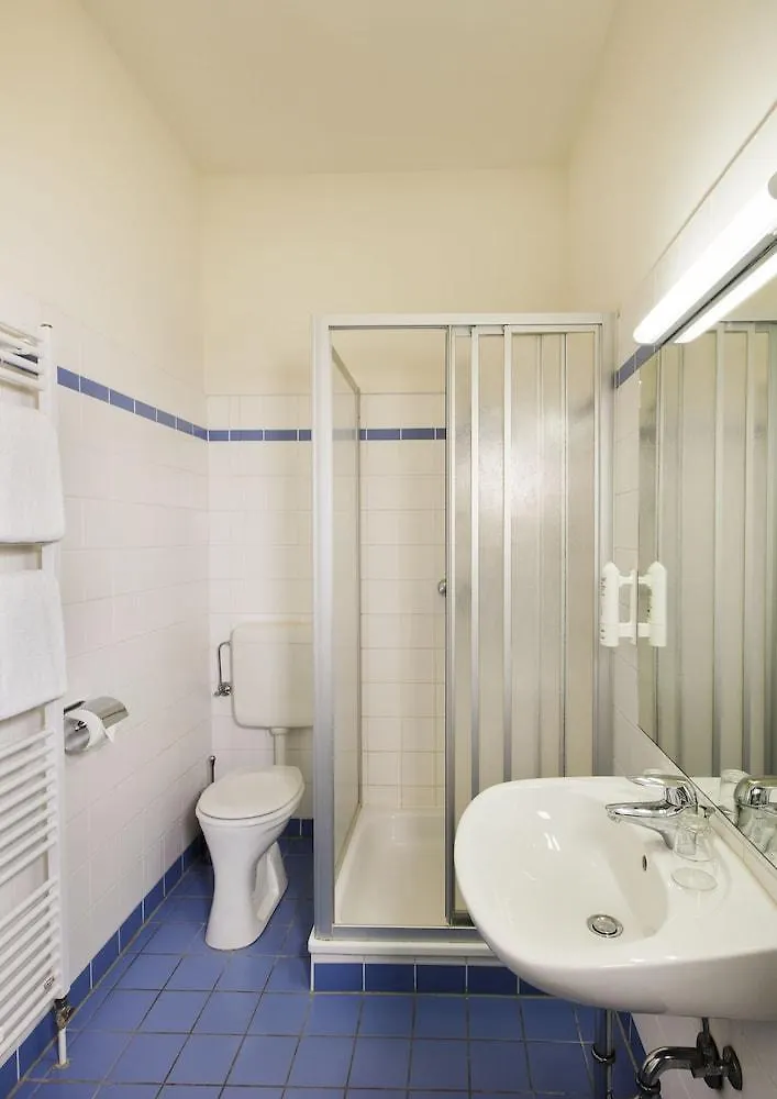 Hahn Hotel Vienna 3*,  Austria