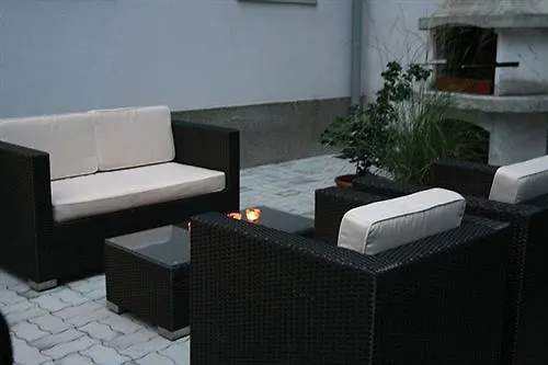 Hahn Hotel Vienna 3*,  Austria