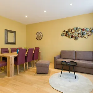 Apartment Pezzl 1170, Wien