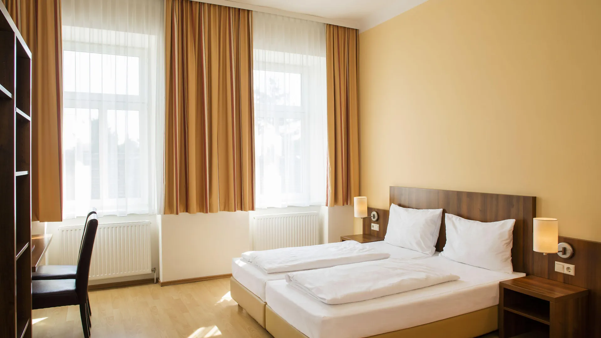 Hahn Hotel Vienna 3*,  Austria
